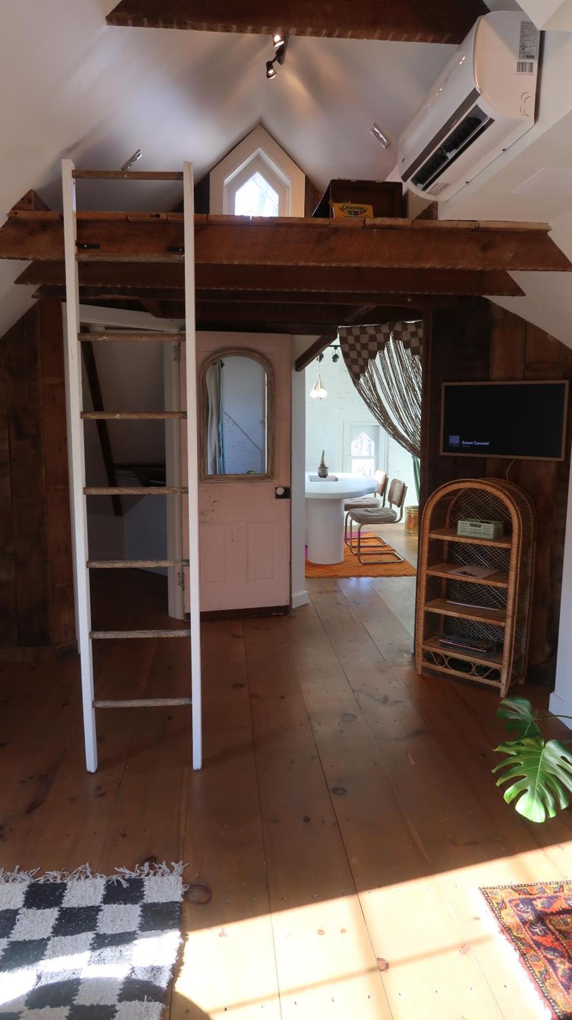 Creative Private Attic 1Br Suite Honey Brook ภายนอก รูปภาพ